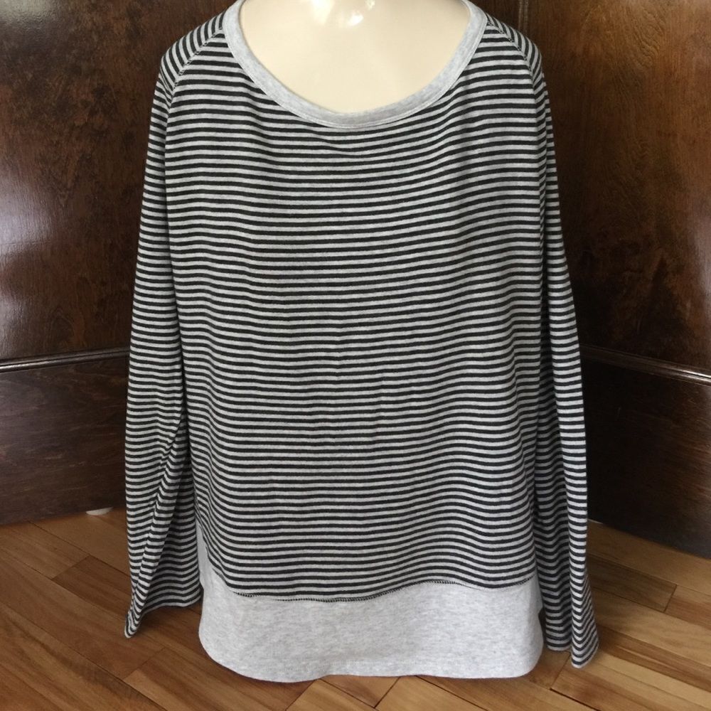 kersh black/gray stripe soft knit top, XL